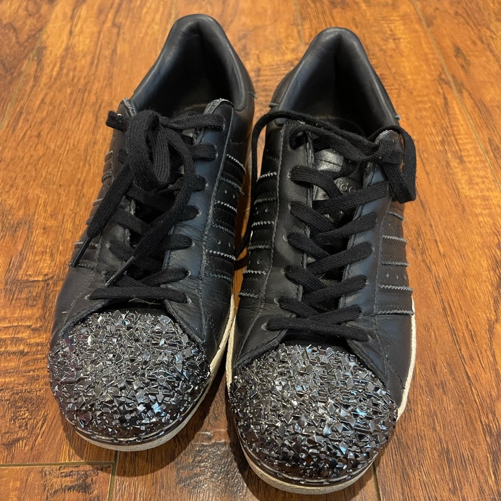 Adidas  black